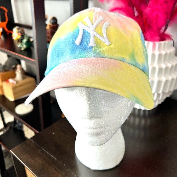 NY Yankees Tie Dye Baseball Cap - Picture 1 of 9
